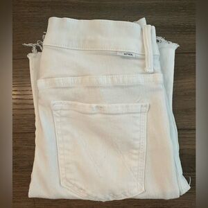 MOTHER The Weekender Fray in White Jeans Size 26